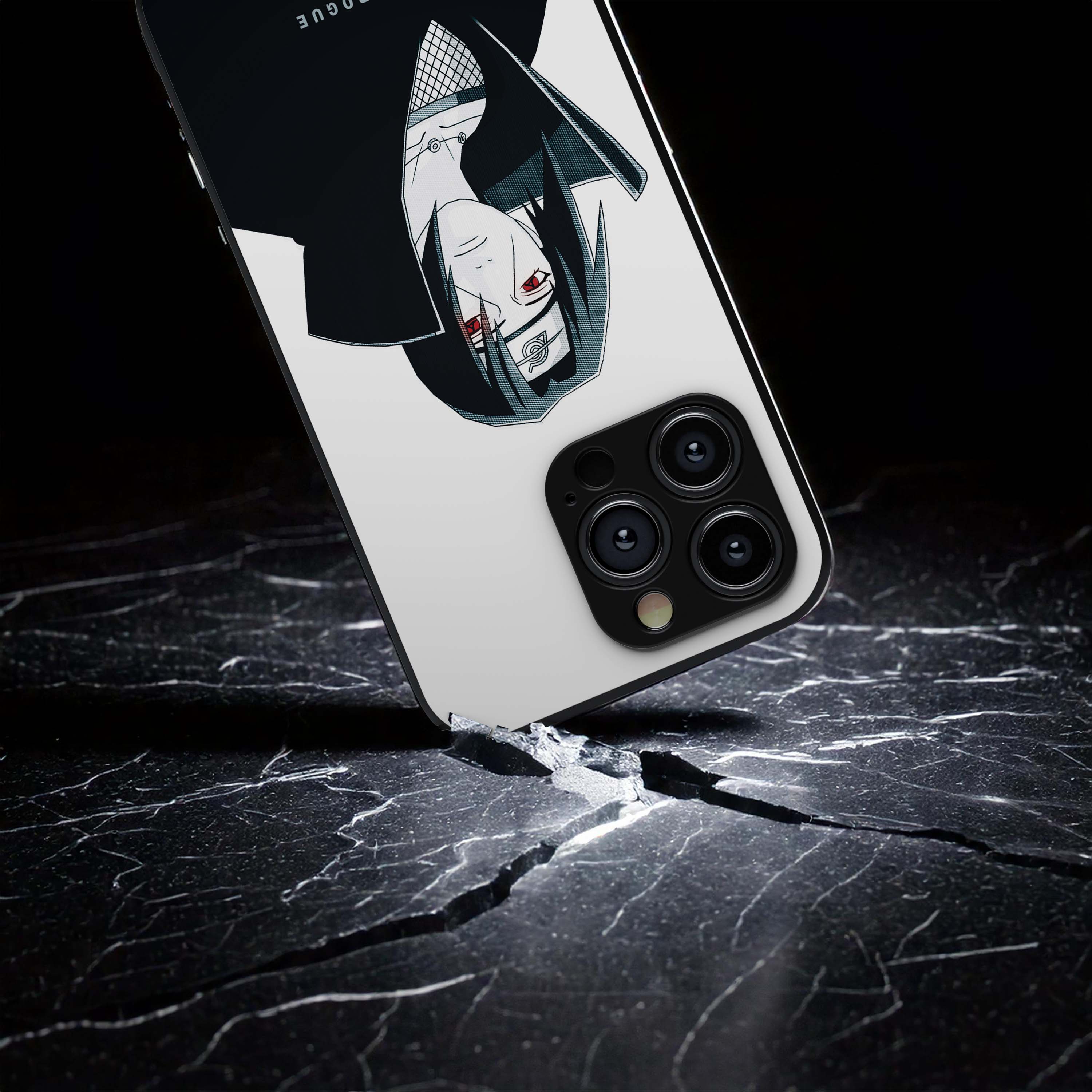 Itachi Uchiha The Rogue Ninja Metal/Glass Hybrid Case