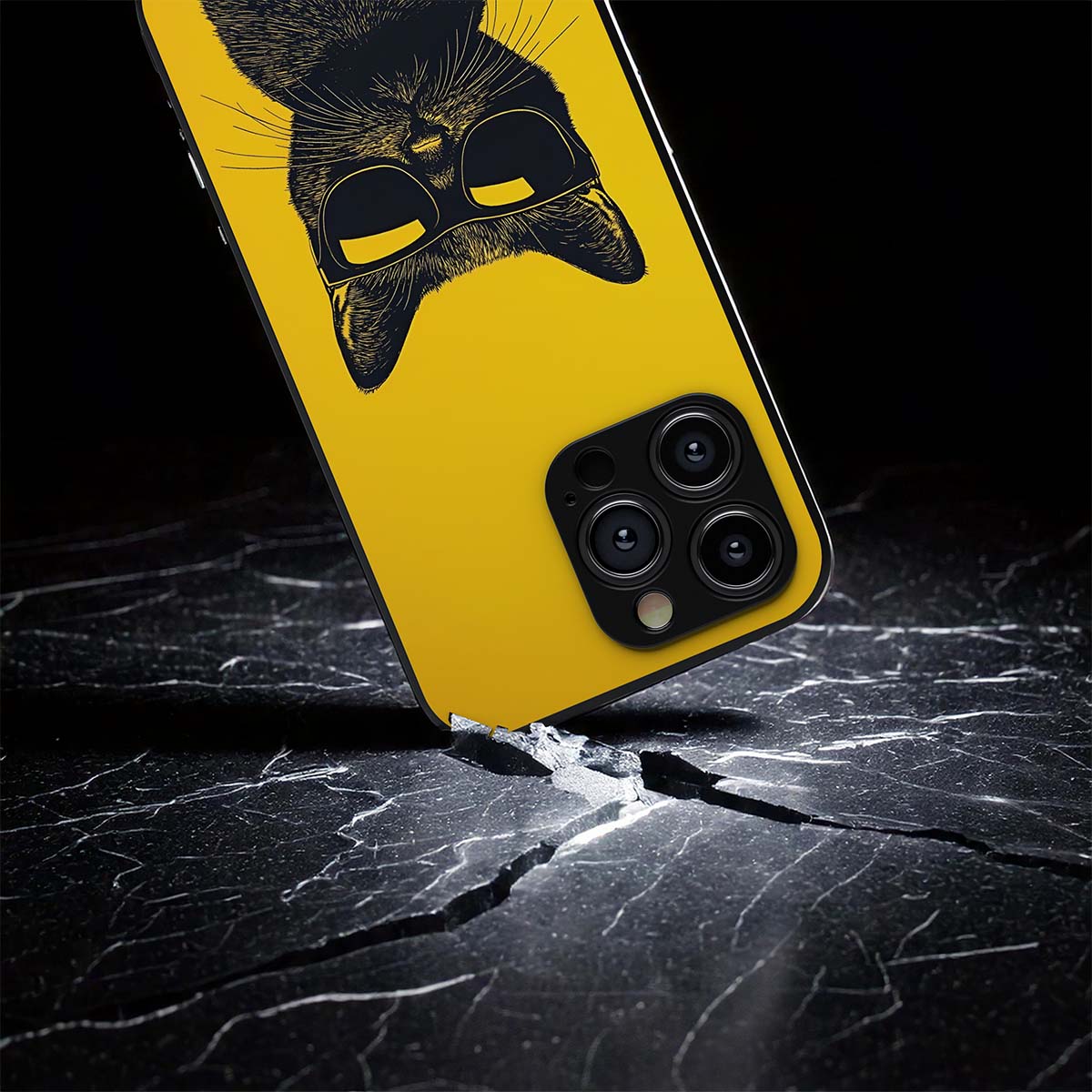 Cat 1 Hybrid Metal Case
