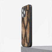 Snake Texture 1 Hybrid Metal Case